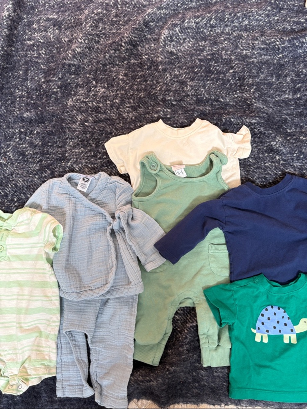 Hanna Andersson Bundle in Green, Blue, Navy, Cream, size 3-6 mo